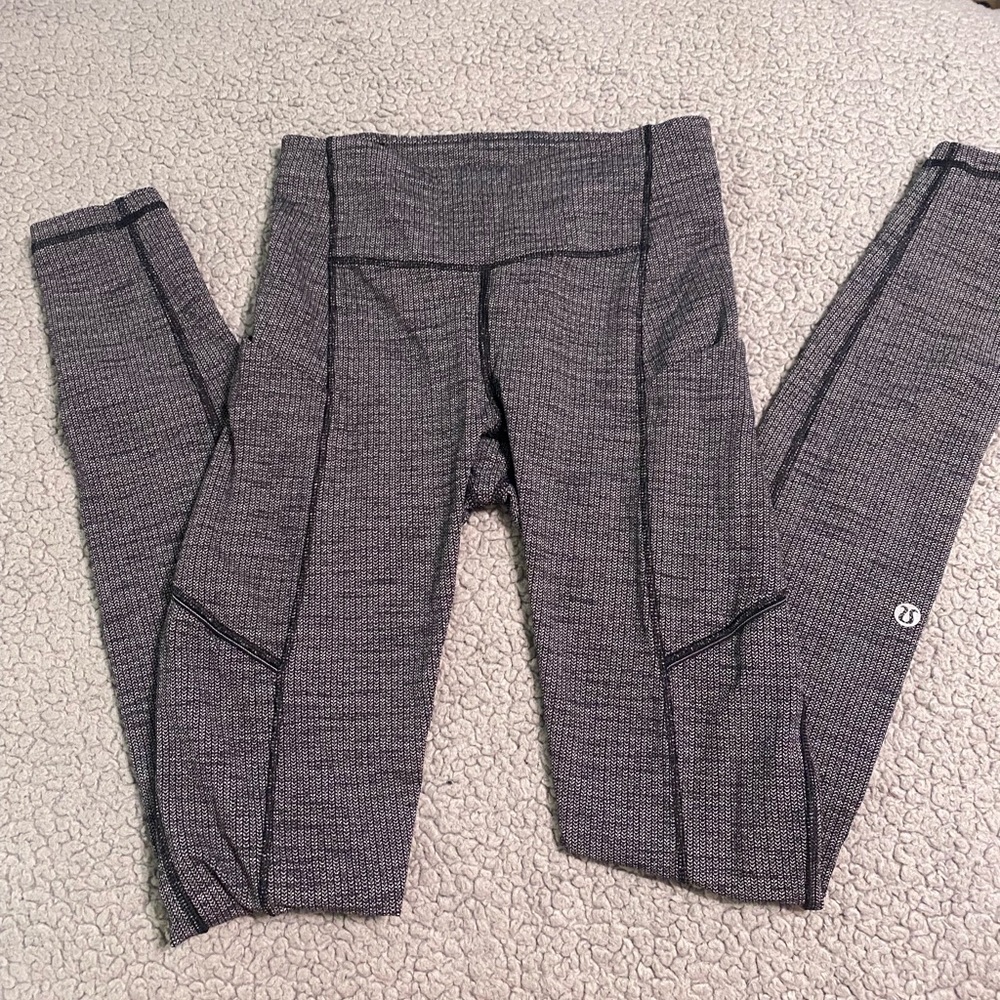 Lululemon leggings size 2